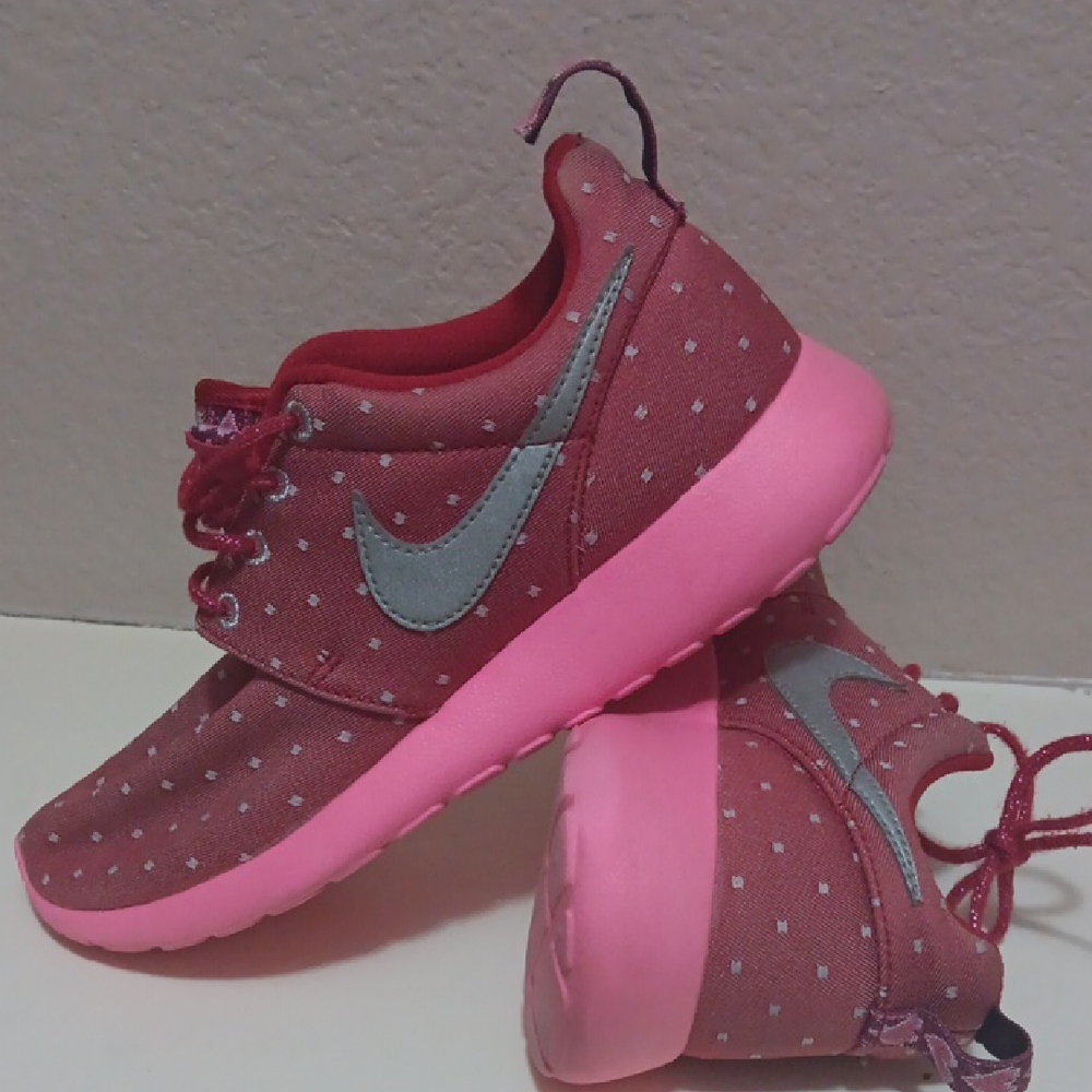 Nike Rosherun Gradeschool Valentines
